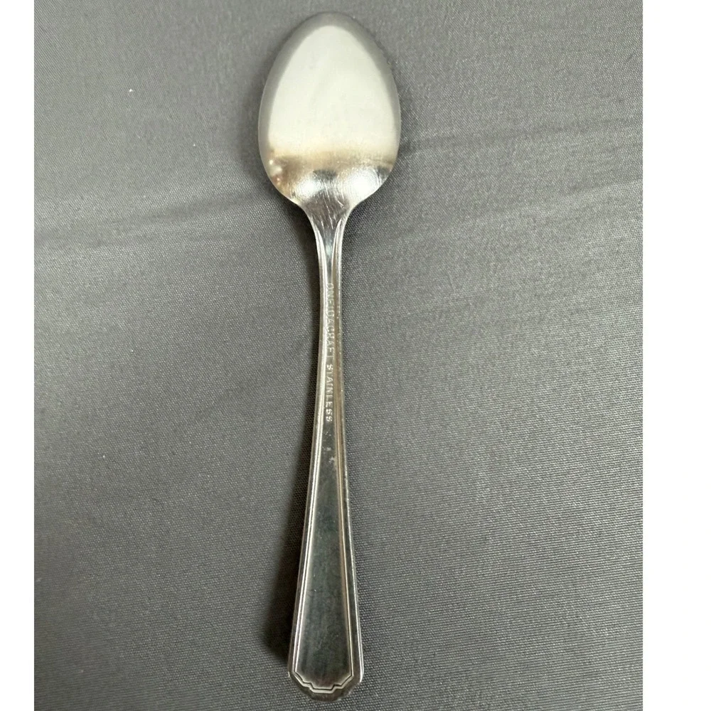 Oneida Craft Stainless Tea Spoon Silverware Dining Utensil‎
